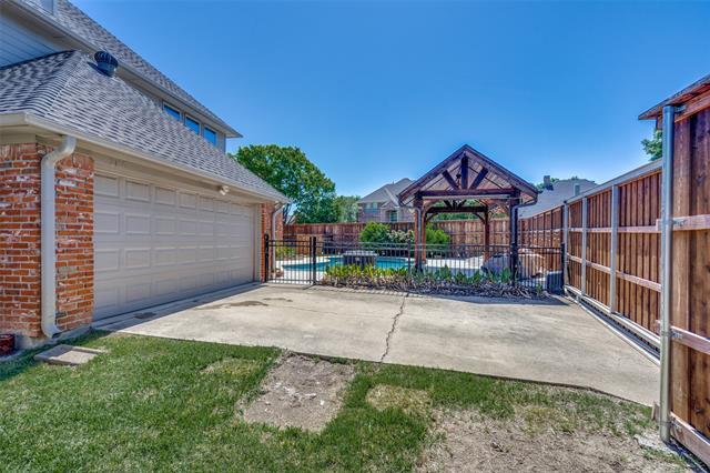 Building Photo - 2100 Brugge Ct