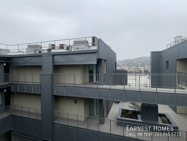 Building Photo - 200 N San Fernando Rd