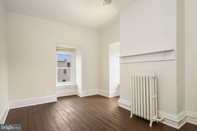 Building Photo - 134 Gay St