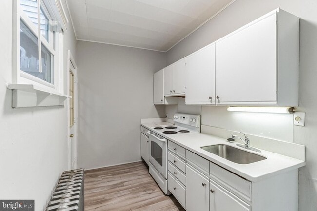 Building Photo - 4483 Boone St