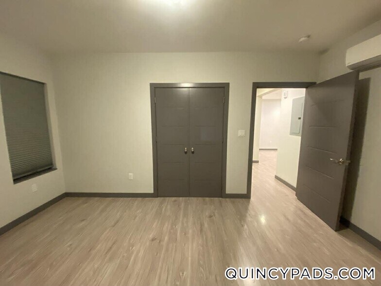 Building Photo - 145 Newbury Ave