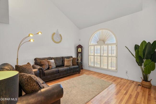 Building Photo - 6205 La Posta Dr