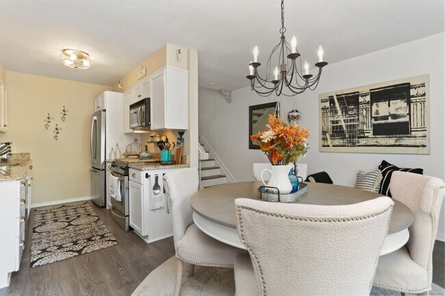 Building Photo - 101 Grove St