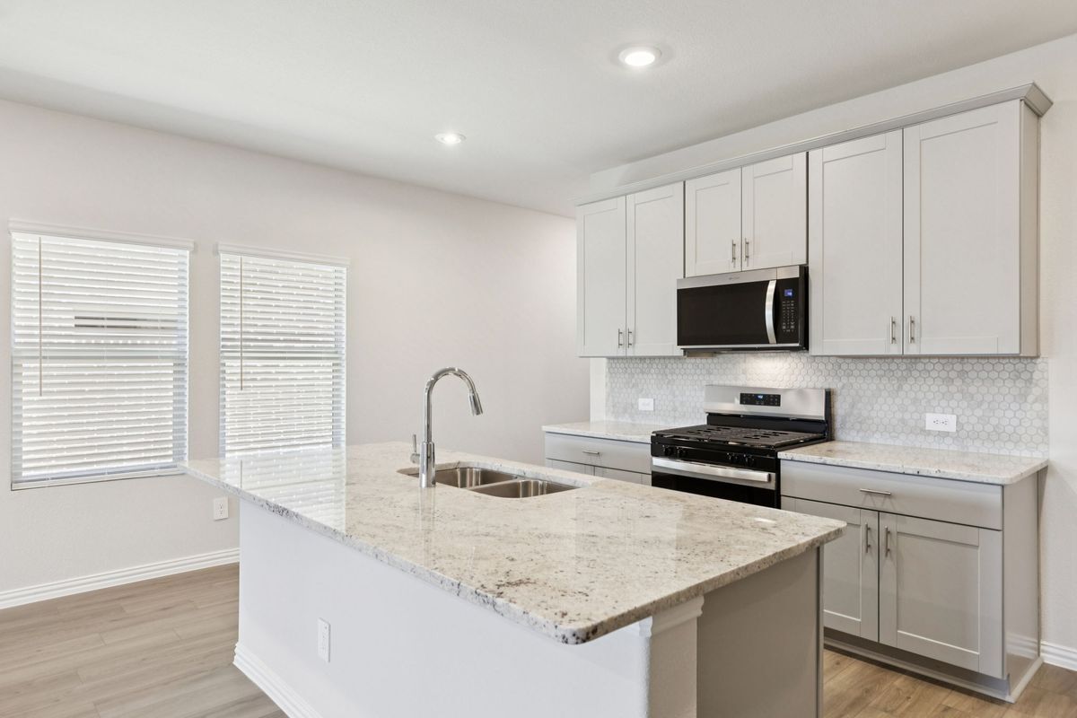 Building Photo - 109 Greenbriar Dr