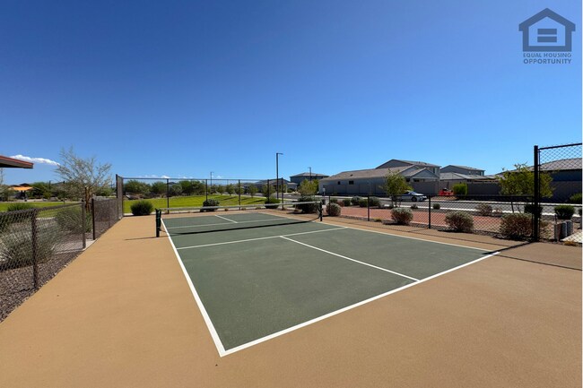 Building Photo - 18236 Avenida del Sol W