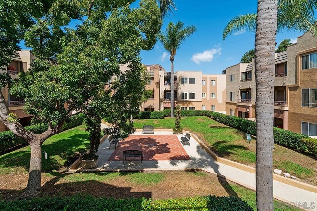 Building Photo - 3550 Lebon Dr