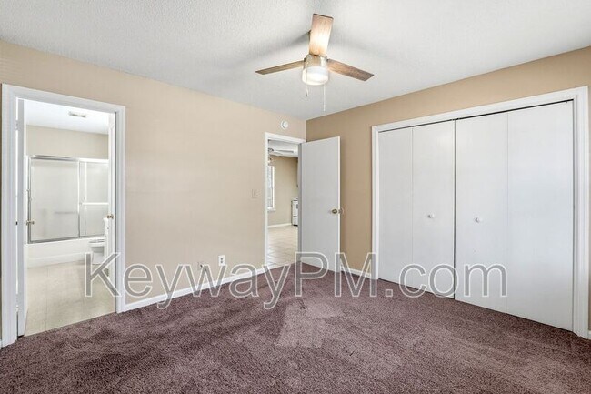 Building Photo - 912 Jones Dr