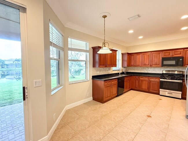 Building Photo - 10395 Little Mustang Way