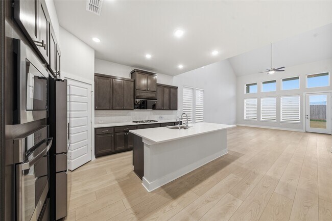 Building Photo - 31719 Hatcher Grv Ln