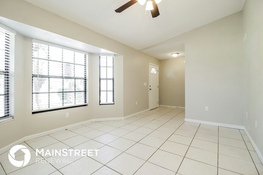 Building Photo - 6054 Cardiff Ave