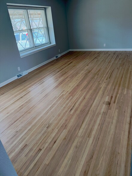 Building Photo - 1018 S Blackwill St