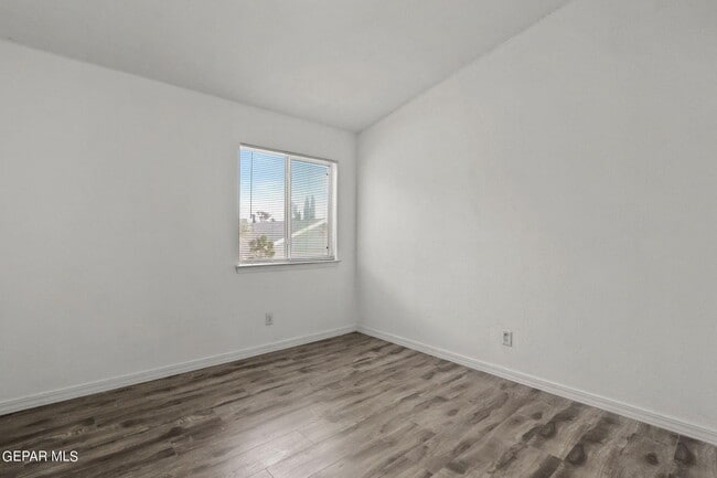 Building Photo - 636 Paseo Hermoso Dr