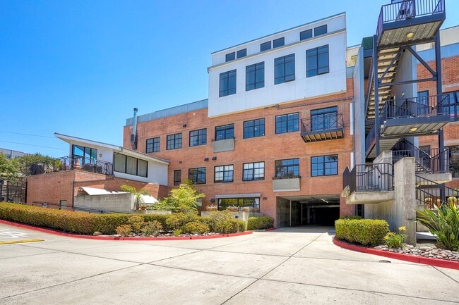 Building Photo - 3940 7th Ave
