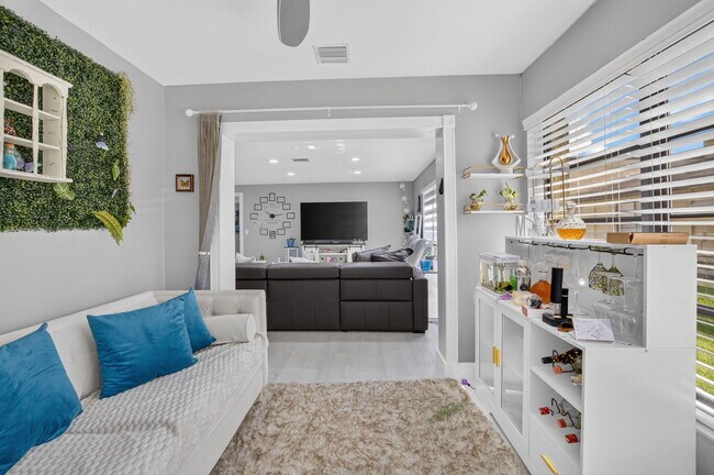 Building Photo - 13953 Nesting Way