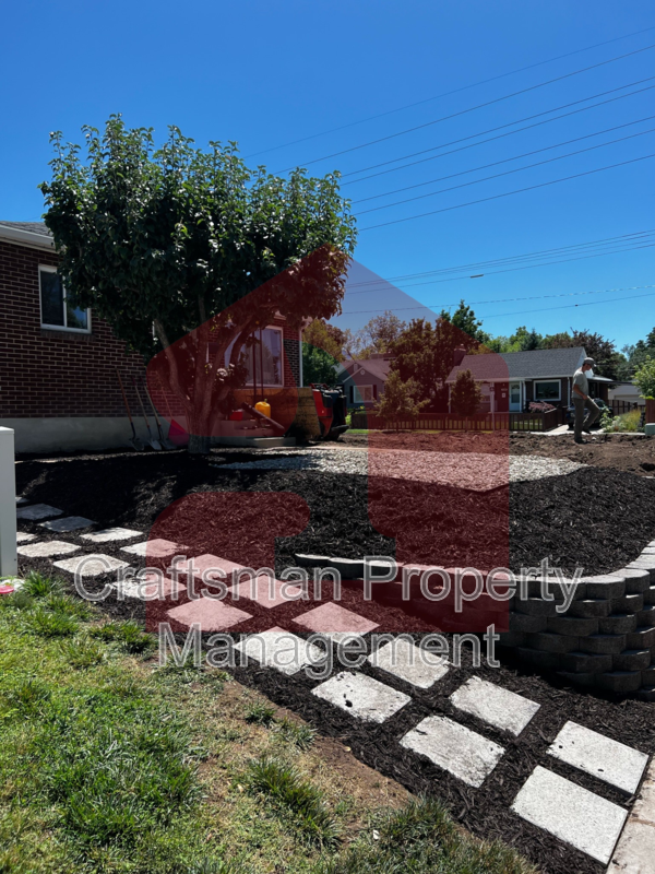 Building Photo - 2697 Glenmare St