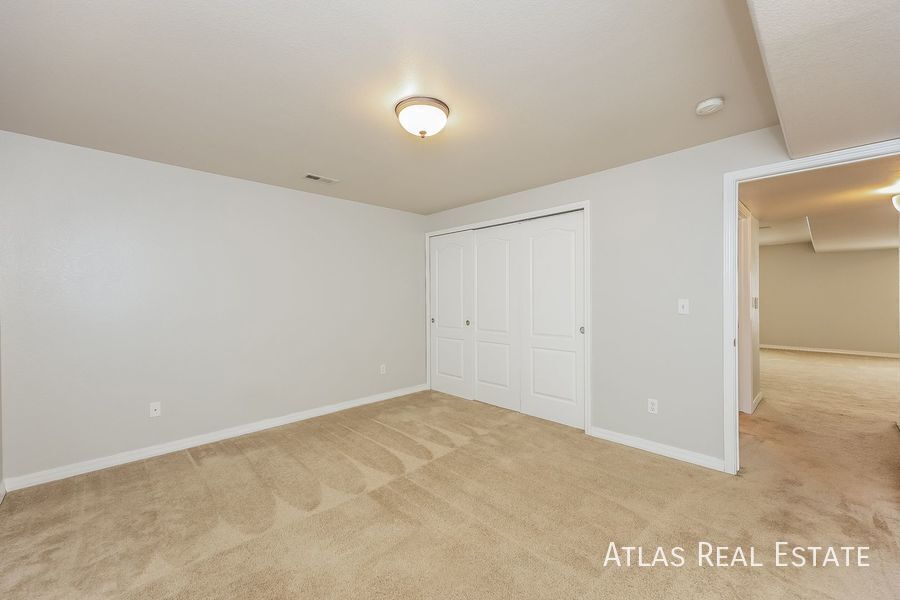 Building Photo - 7045 Wood Lily Dr