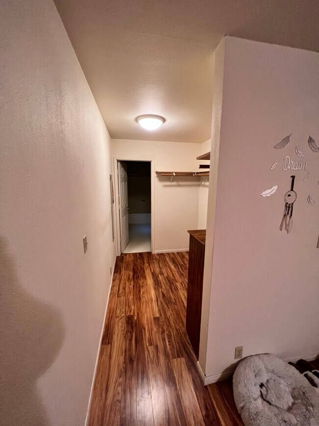 Building Photo - 21896 Fallview Dr