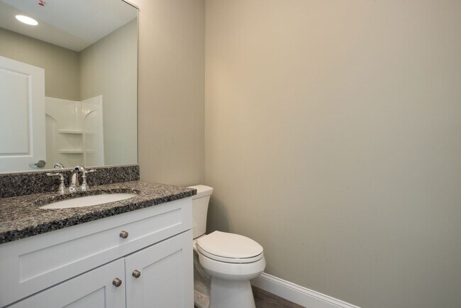 Building Photo - 1000 US-1