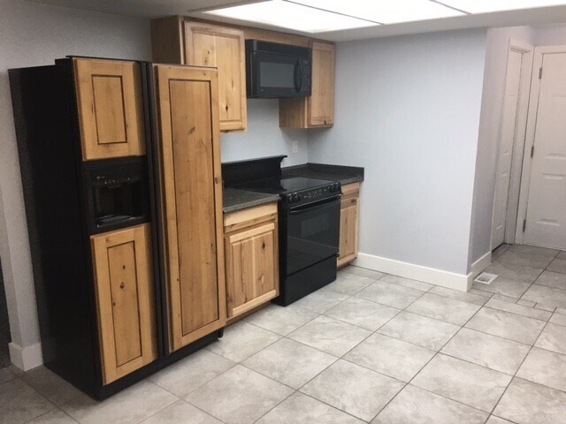 Building Photo - 656 S 170 W