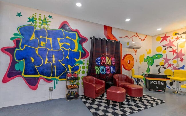 Building Photo - 10755 Clara Ln