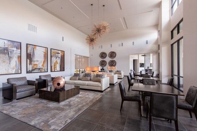 Building Photo - Fully furnished luxury townhome in Affinit...