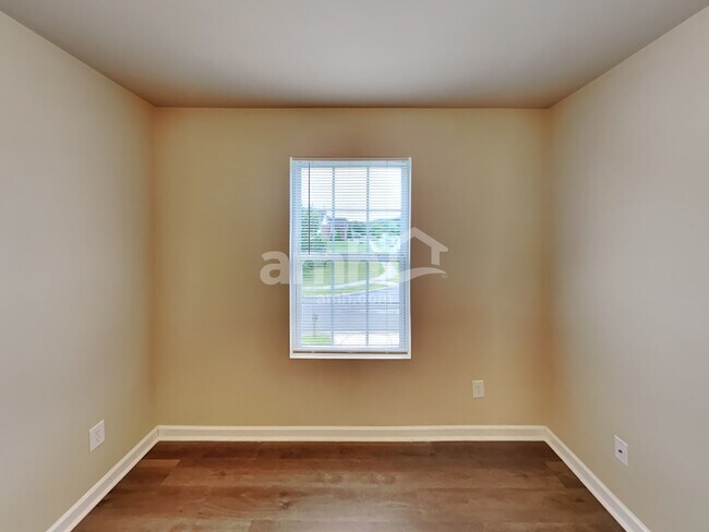 Building Photo - 1040 Fulman Rd