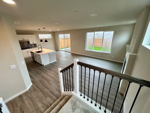 Building Photo - Stunning BRAND NEW 3 bed 2.5 bath home in ...