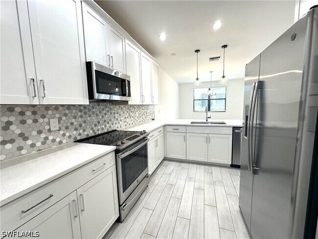 Building Photo - 7509 Carnegie Way