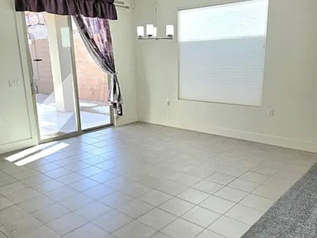 Building Photo - 3 Bedroom Home In 55+ Community!