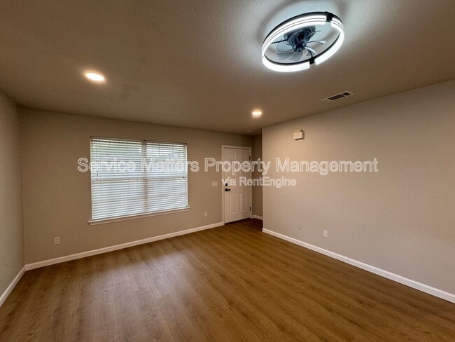 Building Photo - 10520 Wilderness Ln