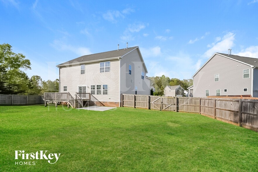 Building Photo - 11 Harvest Oak Ct