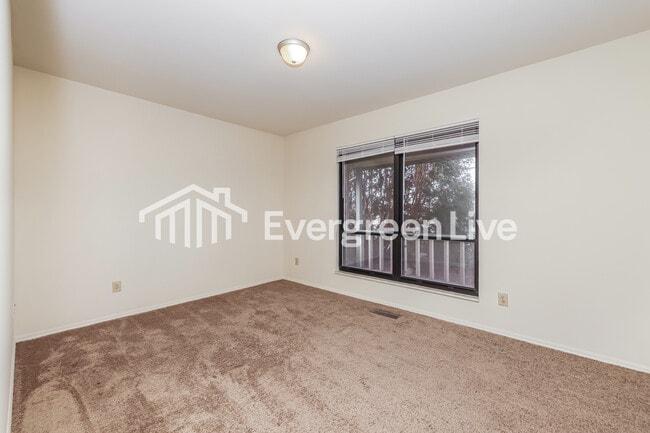 Building Photo - 6810 Shull Rd