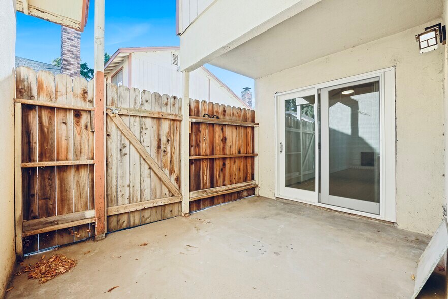 Medium Sized Patio - 1305 Sylvan Meadows Dr