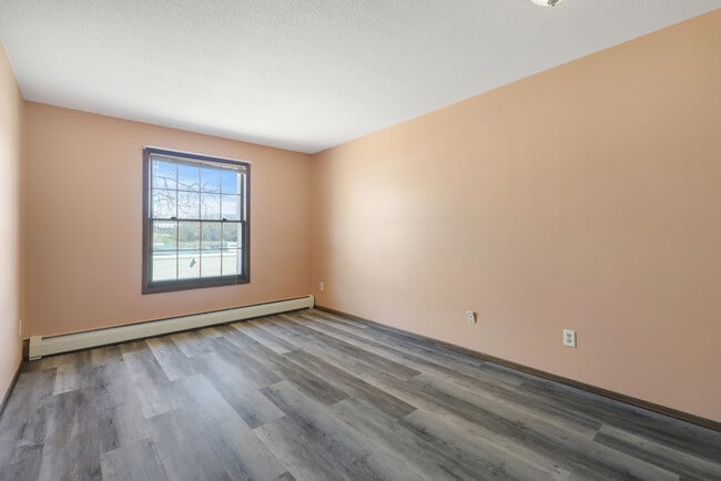 Building Photo - 950 Westbrooke Way