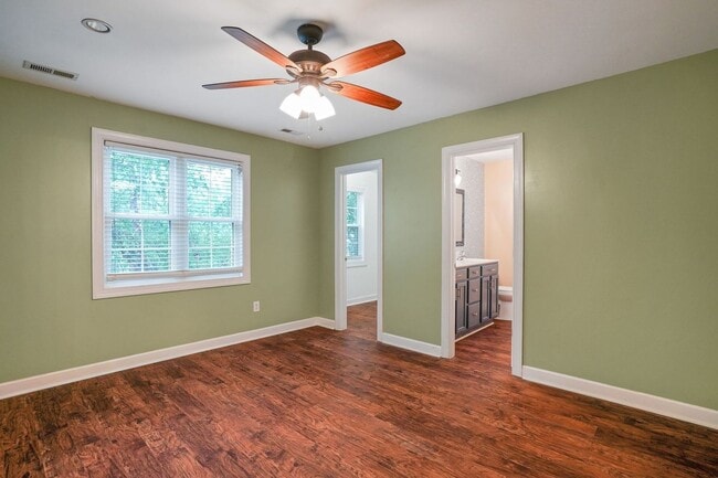 Building Photo - Charming 3BR House in Holly Springs