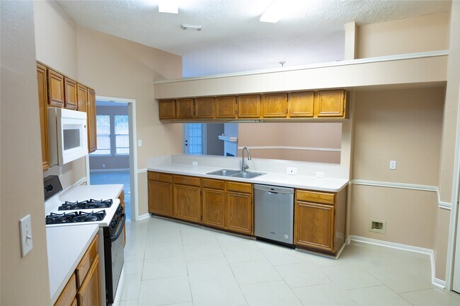 Building Photo - 11210 Fall Breeze Dr