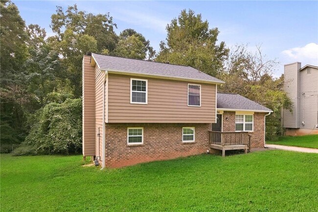 Building Photo - 2741 Oxford Dr
