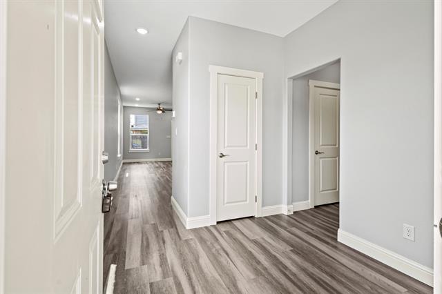 Building Photo - 2308 Bloomfield Dr