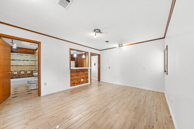 Building Photo - 301 Tatum Rd