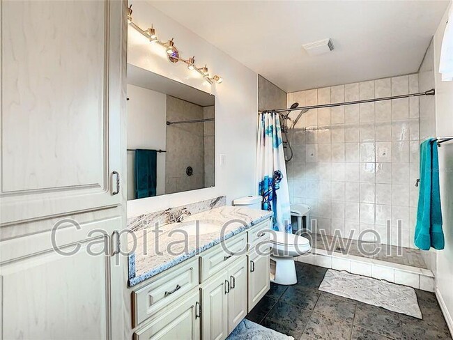 Building Photo - 4838 Grandview Ave