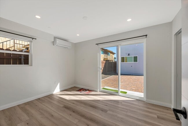 Building Photo - 4050 Cherokee Ave