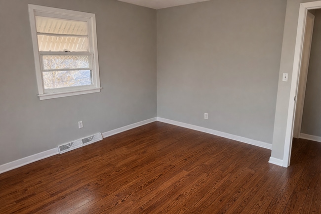 Building Photo - Park Drive Duplex