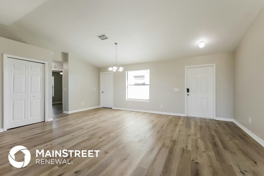 Building Photo - 2806 58th St W
