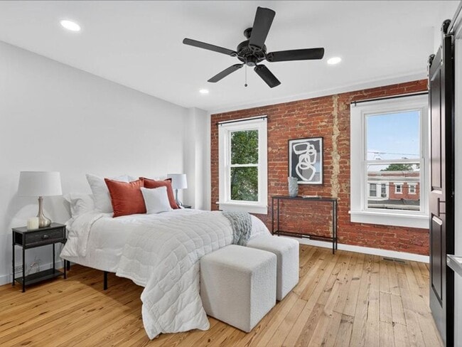 Building Photo - Gorgeous 4 Bedroom 2.5 Bathroom Available in Lancaster City