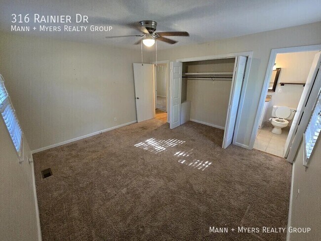 Building Photo - 316 Rainier Dr