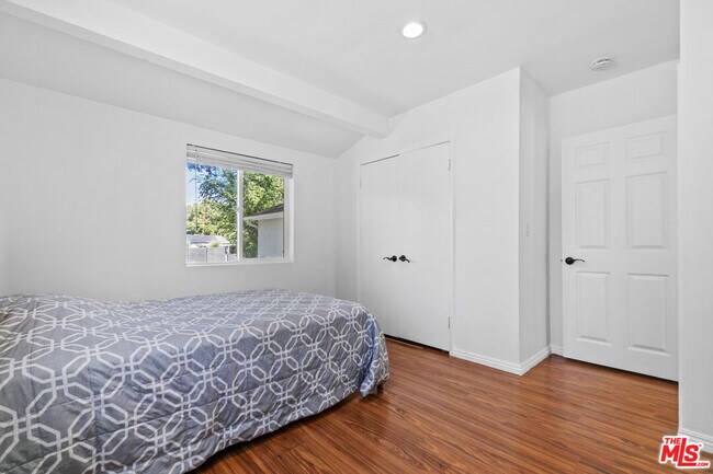 Building Photo - 4949 San Feliciano Dr