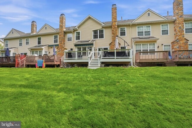 Building Photo - 138 Medinah Dr