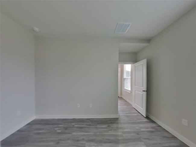 Building Photo - 544 Raglands Rd