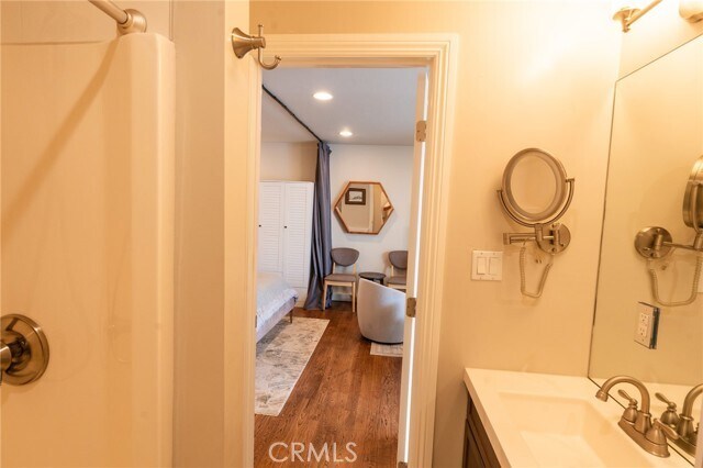 Building Photo - 327 3rd St