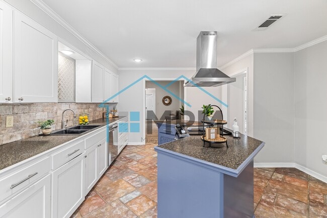 Building Photo - 212 LA-144